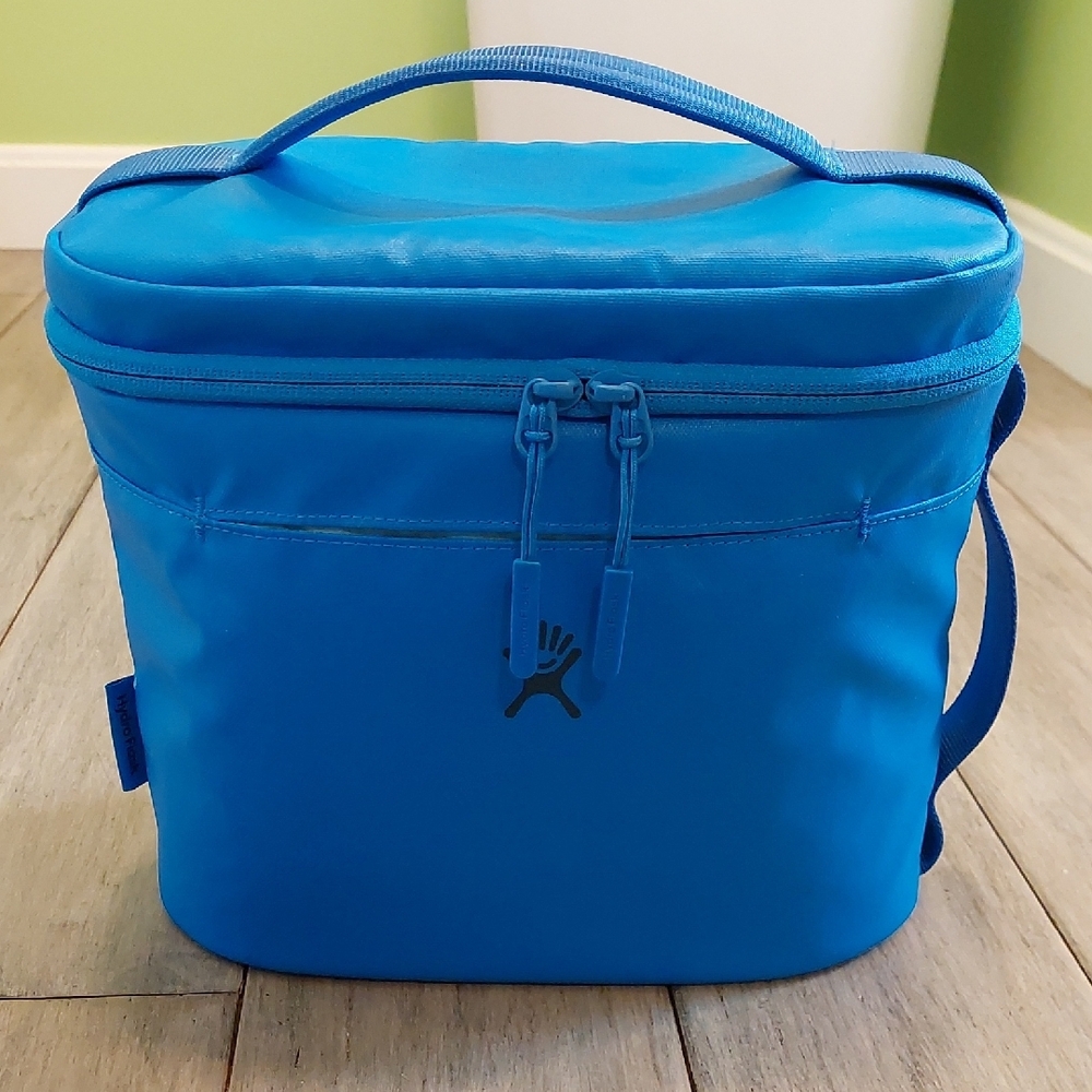 Hydro Flask Blue Insulated Cooler Bag/Lunchbox, Cascade, 5L